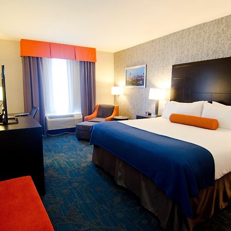 Holiday Inn Express Hotel & Suites Knoxville By Ihg Exteriör bild