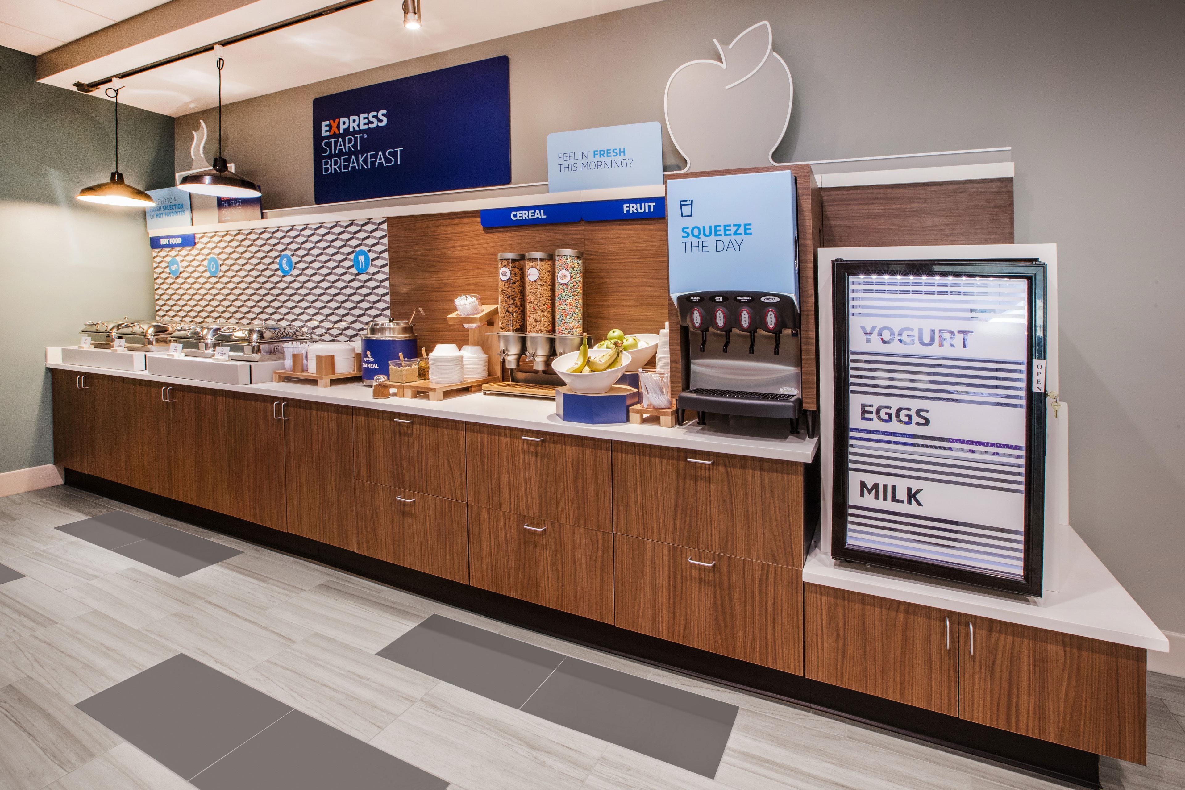 Holiday Inn Express Hotel & Suites Knoxville By Ihg Exteriör bild