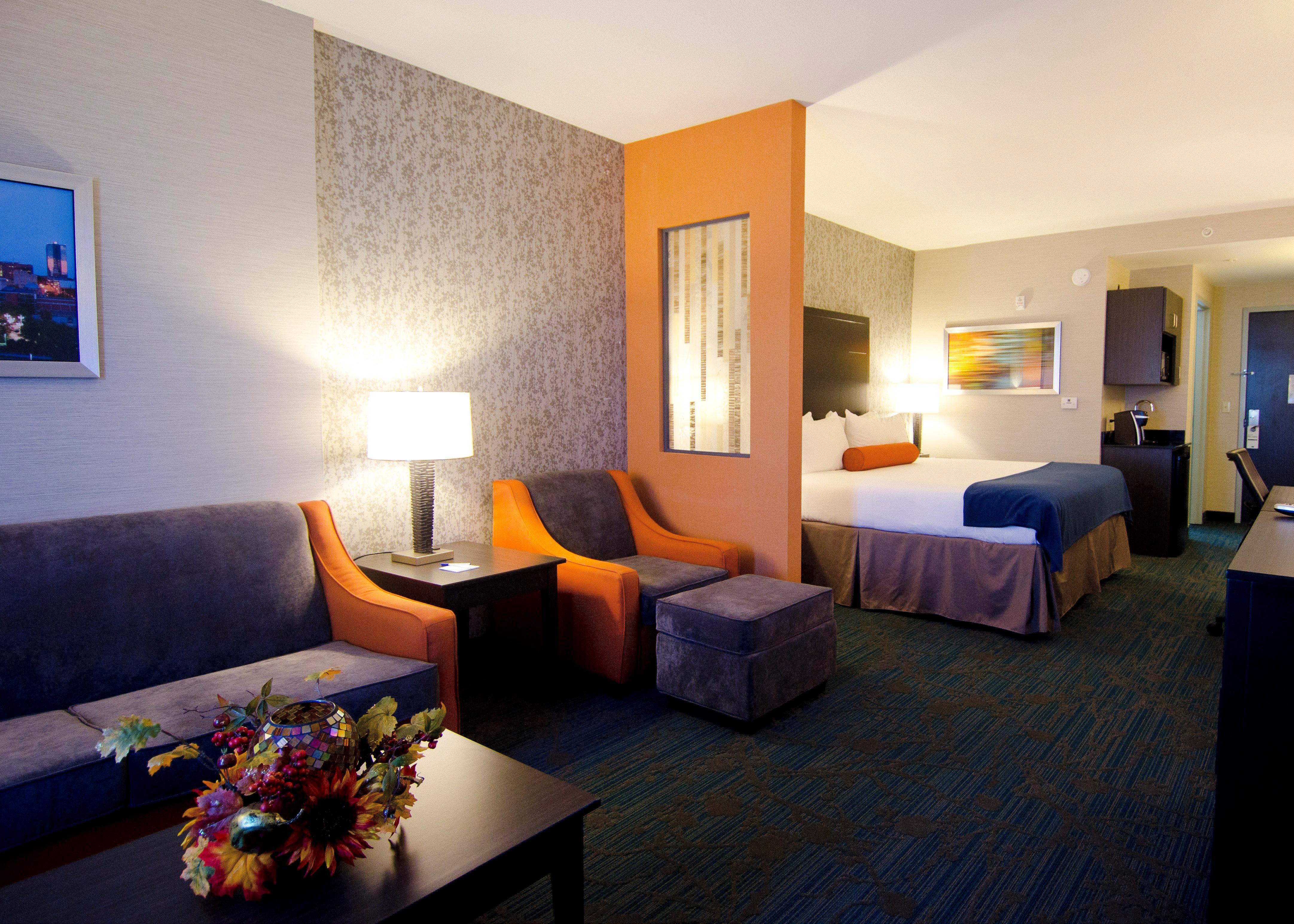 Holiday Inn Express Hotel & Suites Knoxville By Ihg Exteriör bild