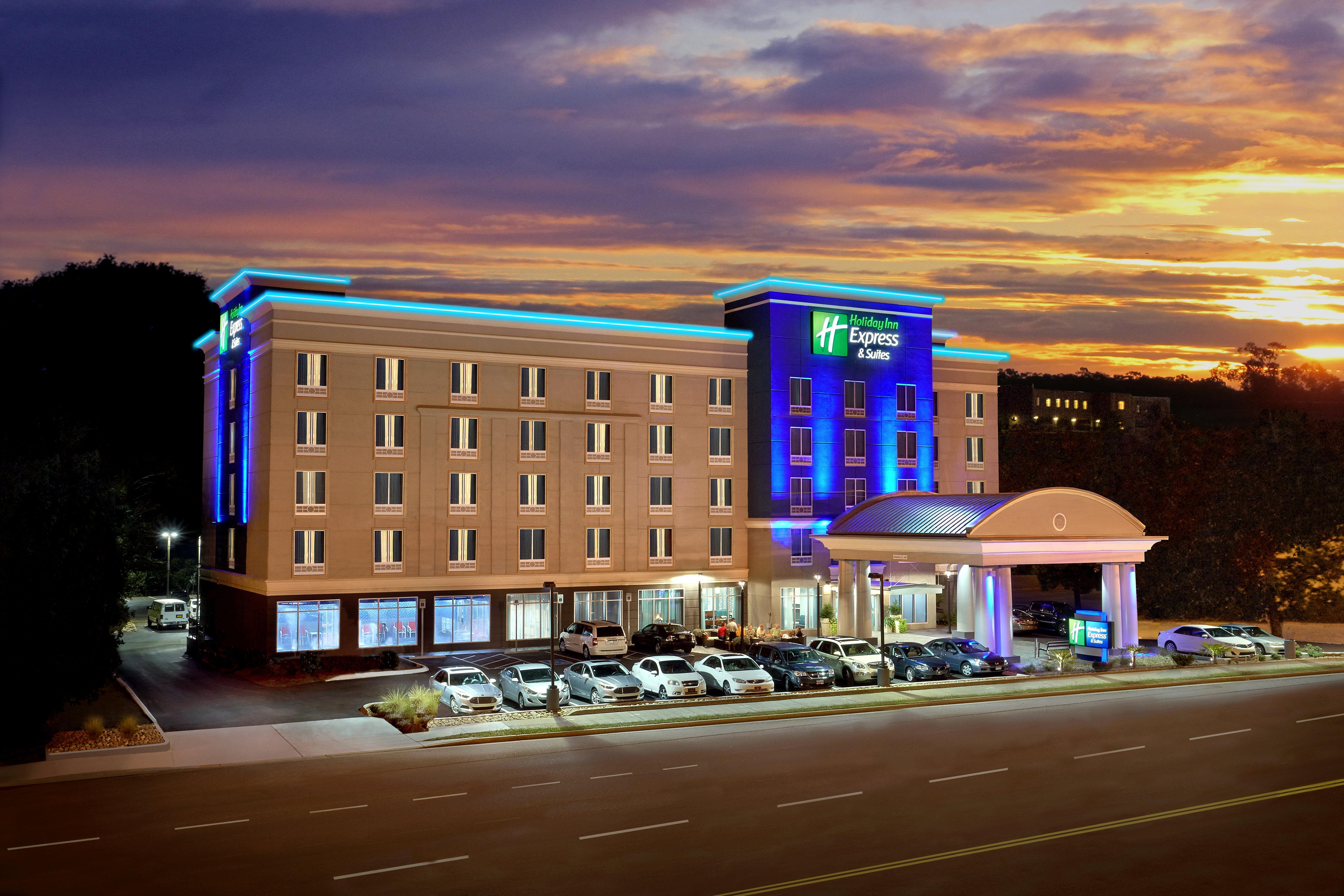 Holiday Inn Express Hotel & Suites Knoxville By Ihg Exteriör bild